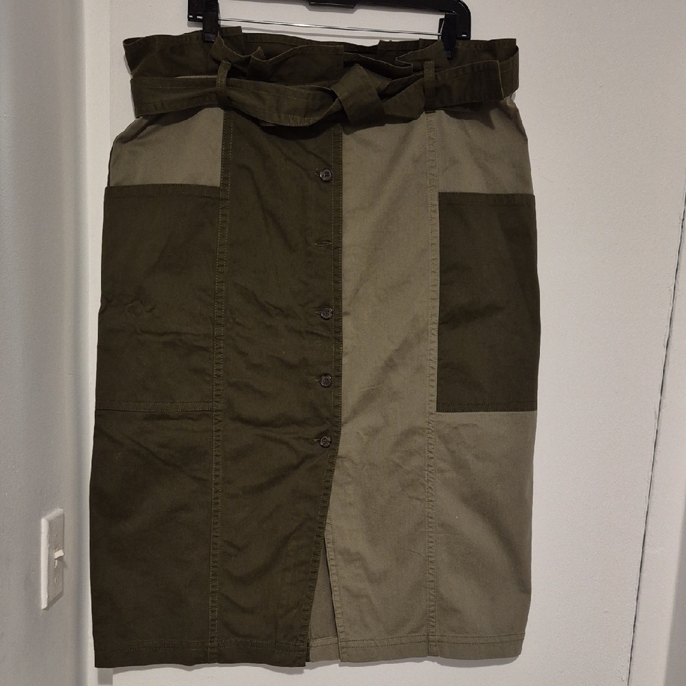 Banana Republic Two-Tone Midi Skirt